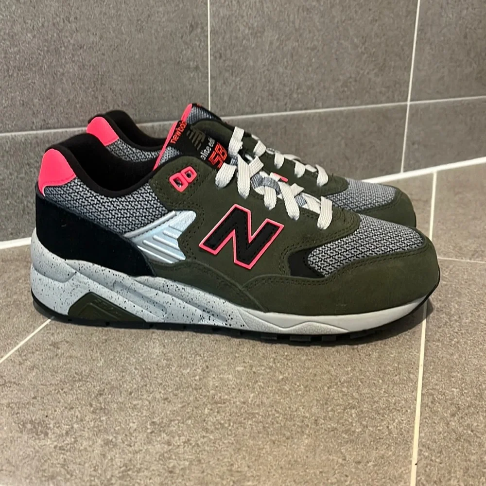 New Balance Elite Pack WRT580CI Shoes Sneakers new 580 green Womens Size 7